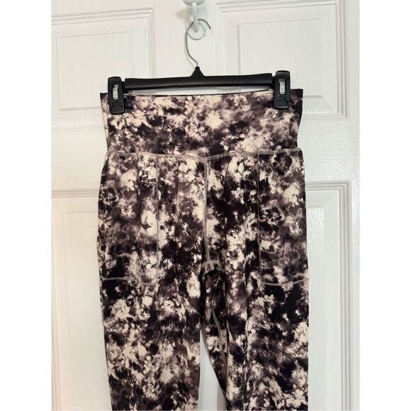 Athleta XS petite pants - Picture 4 of 5